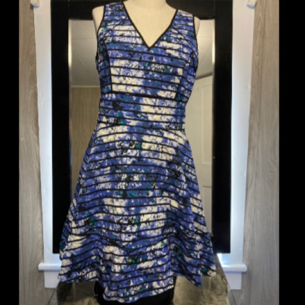 Banana Republic Size 8 DRESS